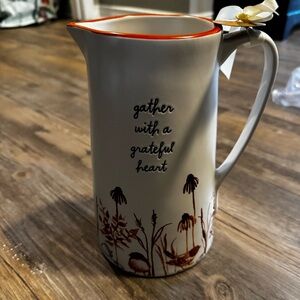 NWT, beautiful woodland detail with birds, flowers and acorns